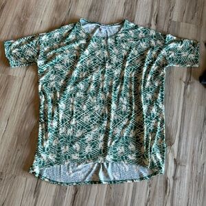LulaRoe Mickey short sleeve shirt